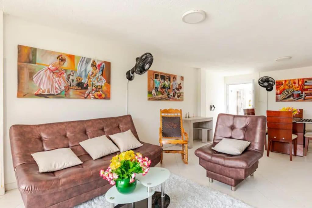 Apartamento Hermoso Piso10 Con Salida Directa A La Playa Increible En Playa Rodadero *